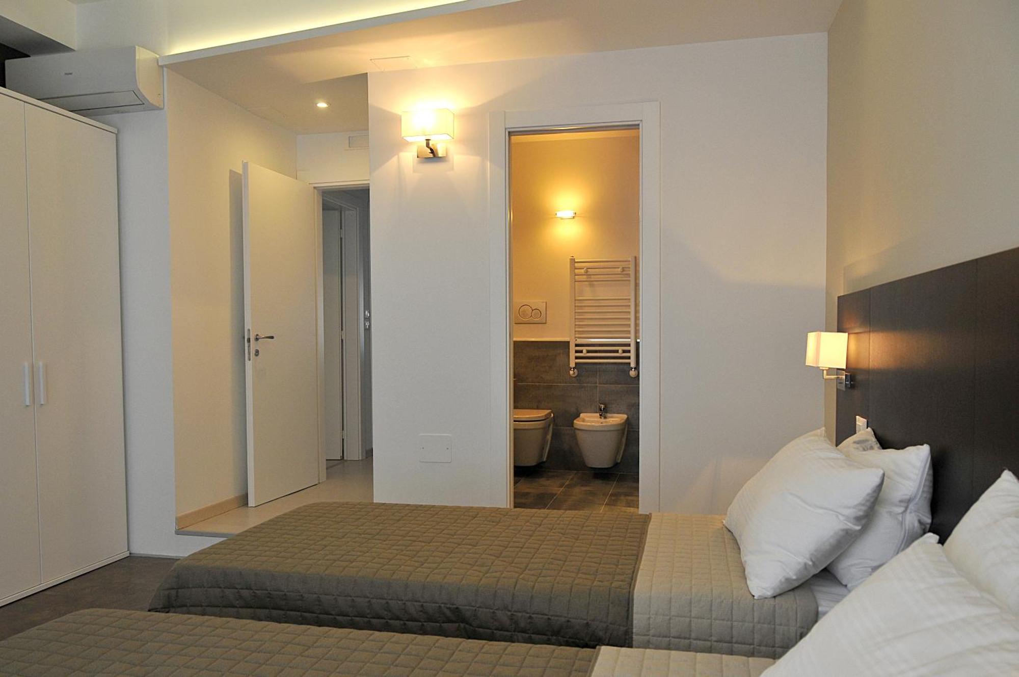 Bed and Breakfast Le Stanze Sul Corso à Pescara Chambre photo