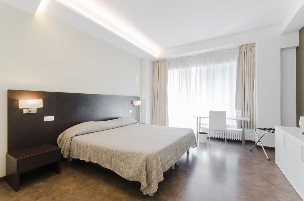 Bed and Breakfast Le Stanze Sul Corso à Pescara Extérieur photo