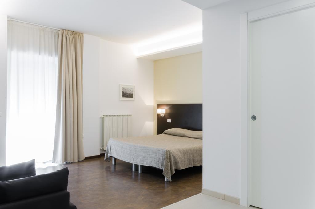 Bed and Breakfast Le Stanze Sul Corso à Pescara Extérieur photo